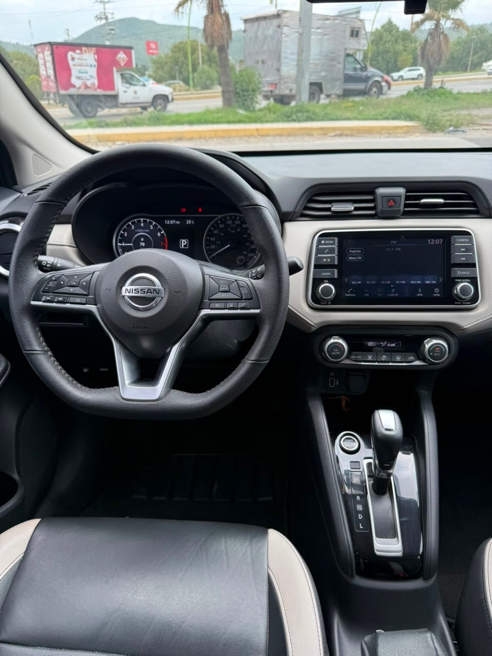 2022 Nissan Versa EXCLUSIVE L4 1.6L 118 CP 4 PUERTAS AUT BA AA