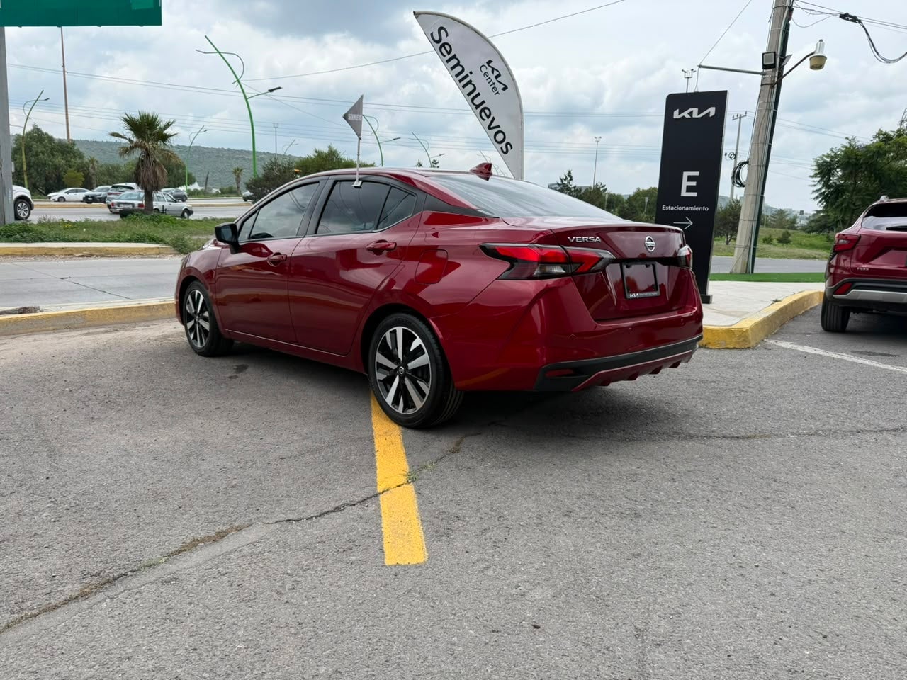 2022 Nissan Versa EXCLUSIVE L4 1.6L 118 CP 4 PUERTAS AUT BA AA