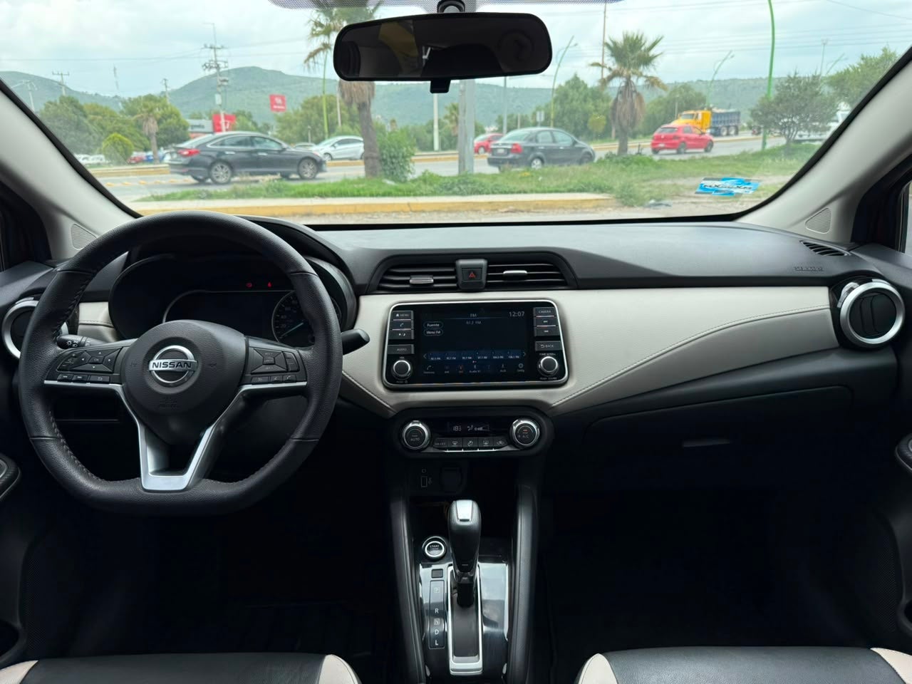 2022 Nissan Versa EXCLUSIVE L4 1.6L 118 CP 4 PUERTAS AUT BA AA