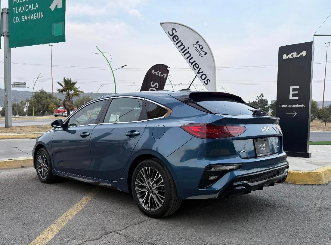 2022 Kia Forte GT LINE, L4, 2.0L, 147 CP CP, 5 PUERTAS, STD